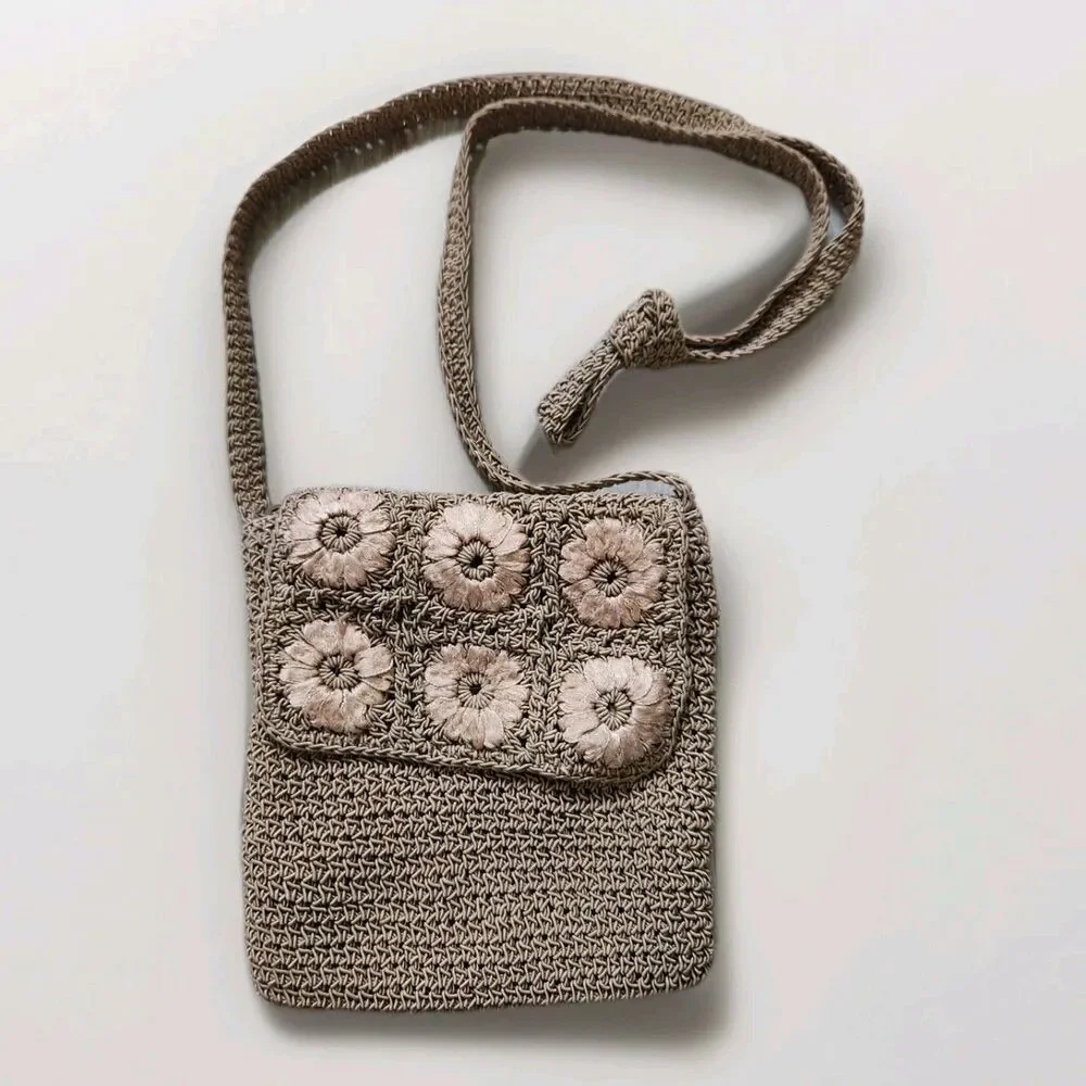 VTG Amanda Smith Crochet Crossbody Purse Bag Oatmeal Floral  Zip Y2K 90s GUC